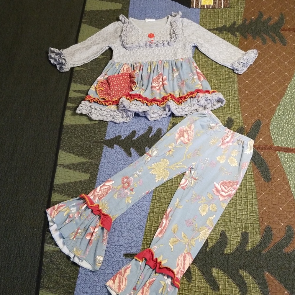 Cute 5-6 yr outfit!